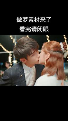 甜美奥莉暑假逛街