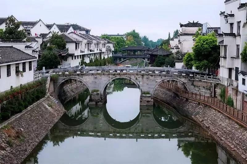 贝乐虎教宝宝们念古诗《望庐山瀑布》,快来学习吧-知识星球